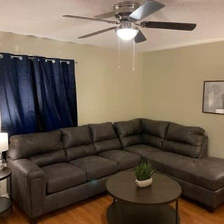 Charming 1-Br Upstairs Apartment Near Fort Sill! 로턴 외부 사진